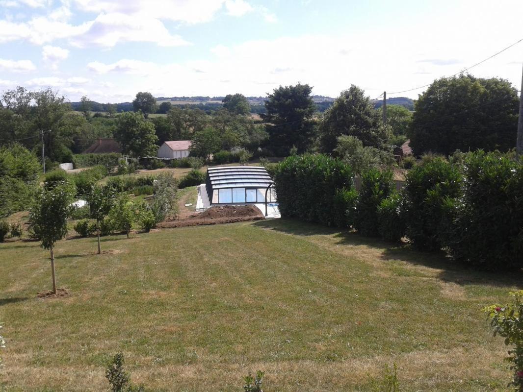 Vila La Roulotte De Bourgogne Brianny Exteriér fotografie